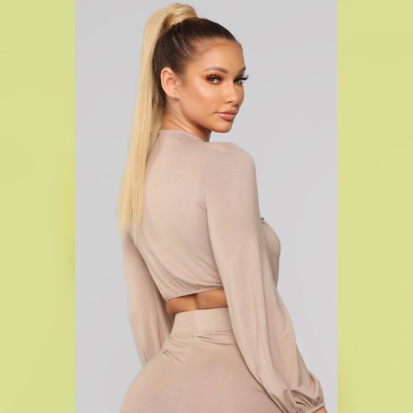 RUCHED PANT SET - Picture 3 of 8